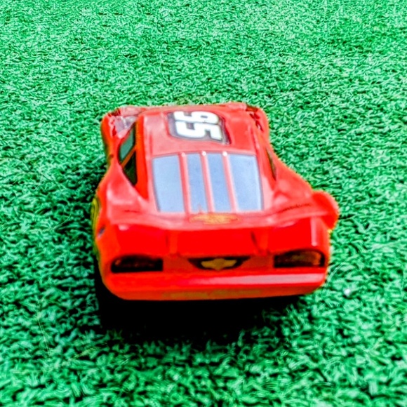 Disney Pixar Cars Lighting Mcqueen Battery Operated LR44 Button Toy Car EUC - Picture 5 of 7